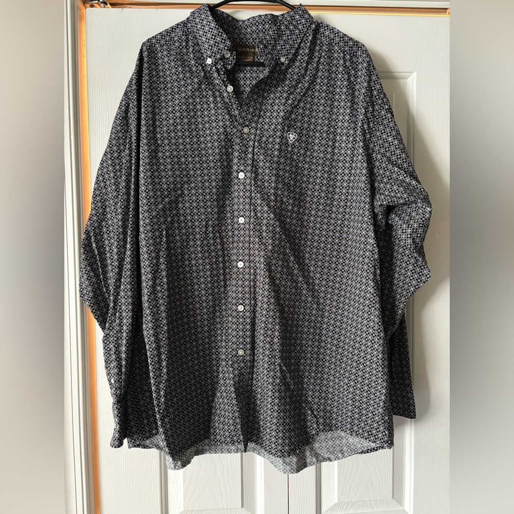 Men’s Ariat shirt size xxl